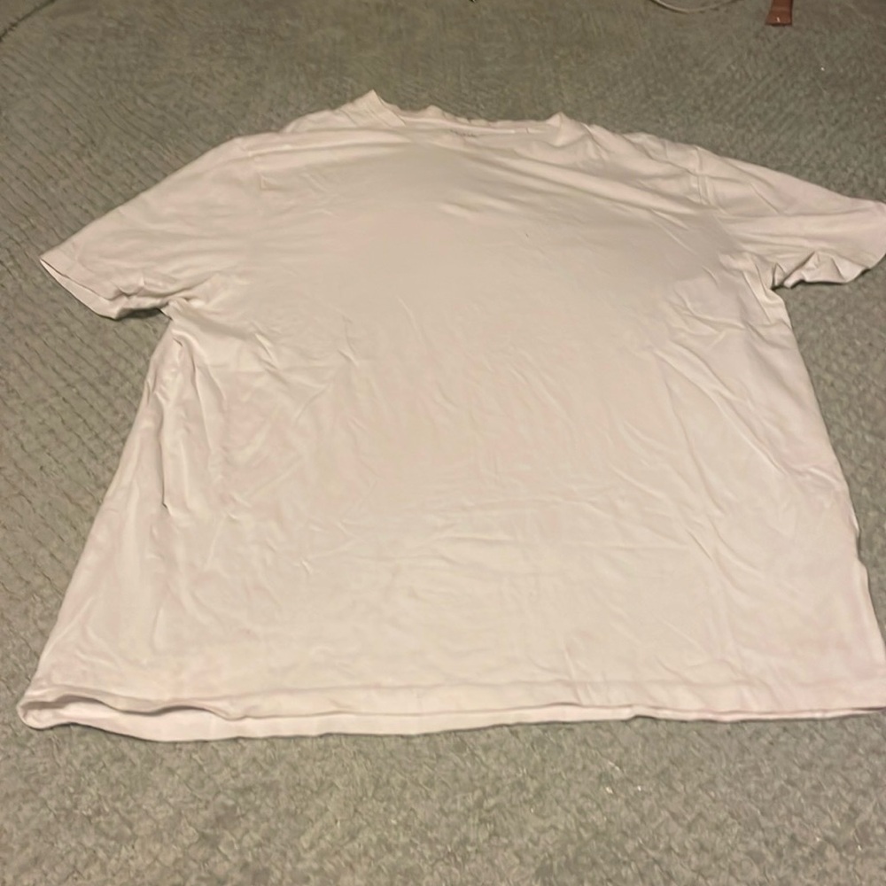 White t-shirt